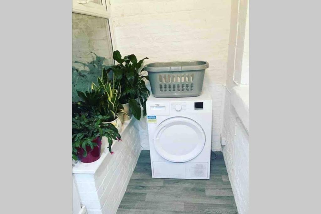 The Terrace Chester, Modern 3 Bed House エクステリア 写真