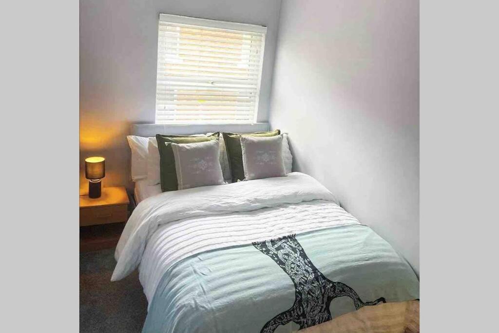 The Terrace Chester, Modern 3 Bed House エクステリア 写真